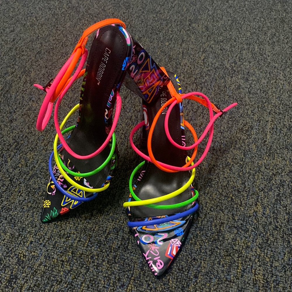 CAPE ROBBIN-  multi-color Sandals